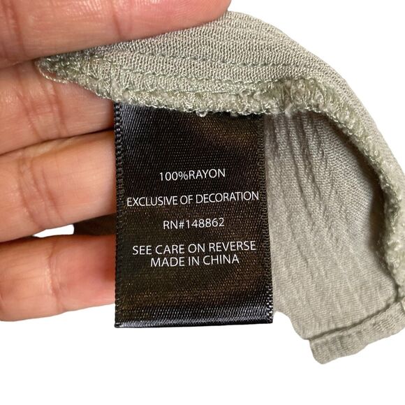 Torrid Blouse Womens Size 2X Plus Green Embroidered Floral Long Sleeve Top - Picture 8 of 14